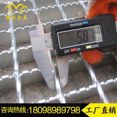 牵引车 物流运输的“大力士”与行业变革的引擎